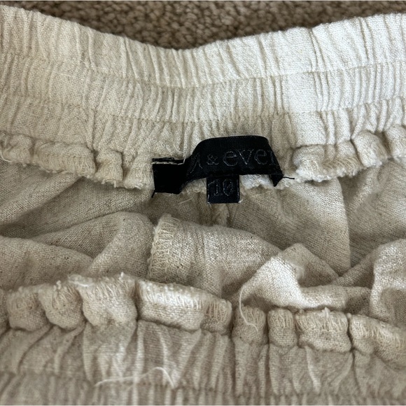 Linen Flowy Shorts - Picture 2 of 6